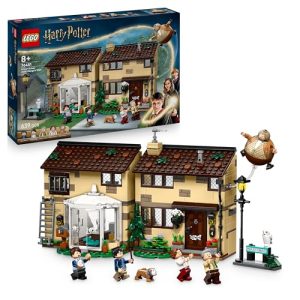 LEGO Harry Potter Privet Drive: Aunt Marge’s Visit – Toy House with a Detailed Interior, 5 Minifigures & Inflated Aunt Marge Figure – Prisoner of Azkaban Gift for 8+ Year Old Girls & Boys – 76451